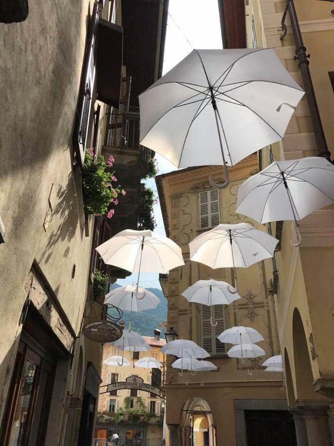 Al Vicolo Del Gallo Varallo Luaran gambar