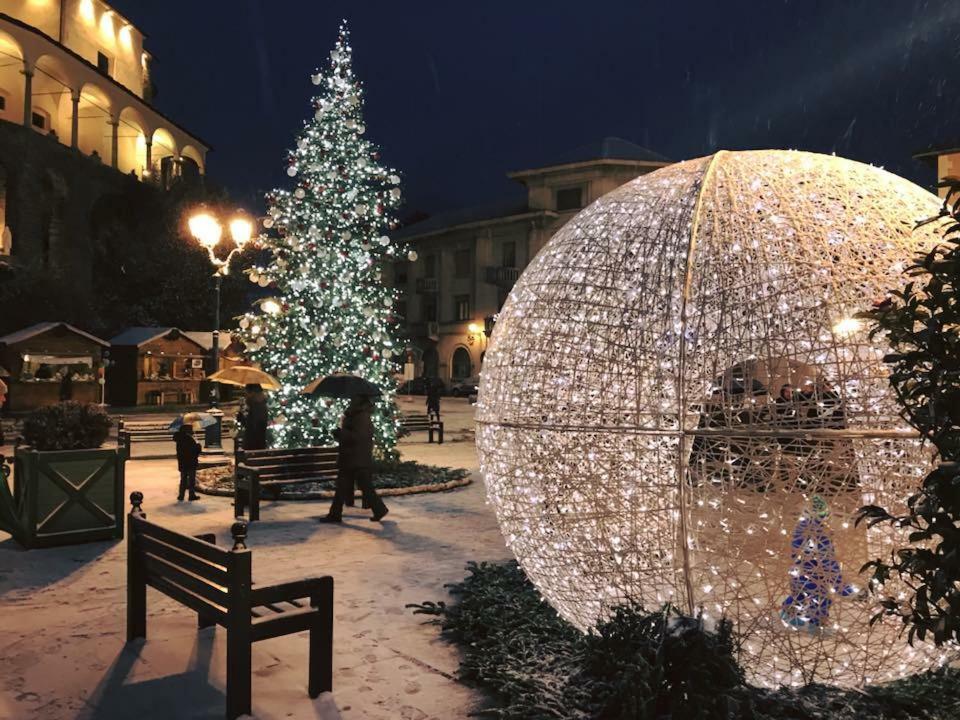 Al Vicolo Del Gallo Varallo Luaran gambar